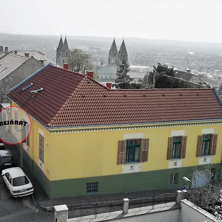 Mecsek Haz Apartment Pécs Exterior photo